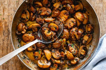 ஹோட்டல் ஸ்டைல் பட்டர் கார்லிக் மஷ்ரூம்: இனி வீட்டிலேயே செய்யலாம்