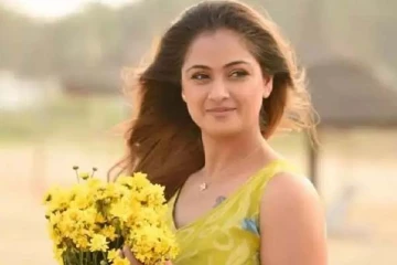 கொரோனா தடுப்பூசி போட்டுக்கொண்ட சிம்ரன் வெளியிட்ட தகவல்... என்ன கூறியிருக்கிறார் தெரியுமா?