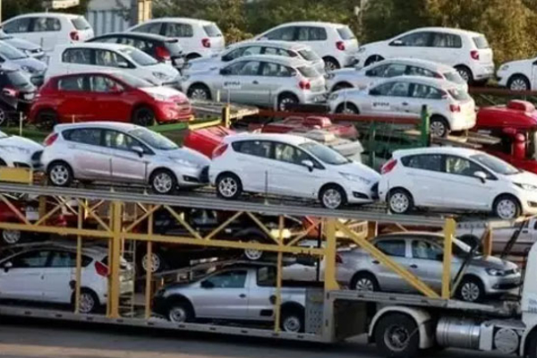 வாகன இறக்குமதி தொடர்பில் அரச தரப்பு வெளியிட்ட தகவல் | There Are No Plans To Restrict Vehicle Imports