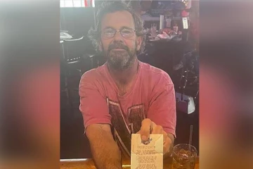 கனடாவில் கரை ஒதுங்கிய சடலத்தின் போக்கெட்டில் இருந்த அந்த பொருள்! மீண்டும் விசாரணையை கையில் எடுத்த பொலிஸ்