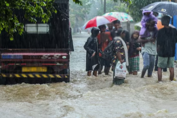 உடன் தொடர்பு கொள்ளுங்கள்.. அவசர அறிவிப்புக்களுக்கு புதிய எண் அறிமுகம் | Emergency Police Hotline Number Extreme Weather