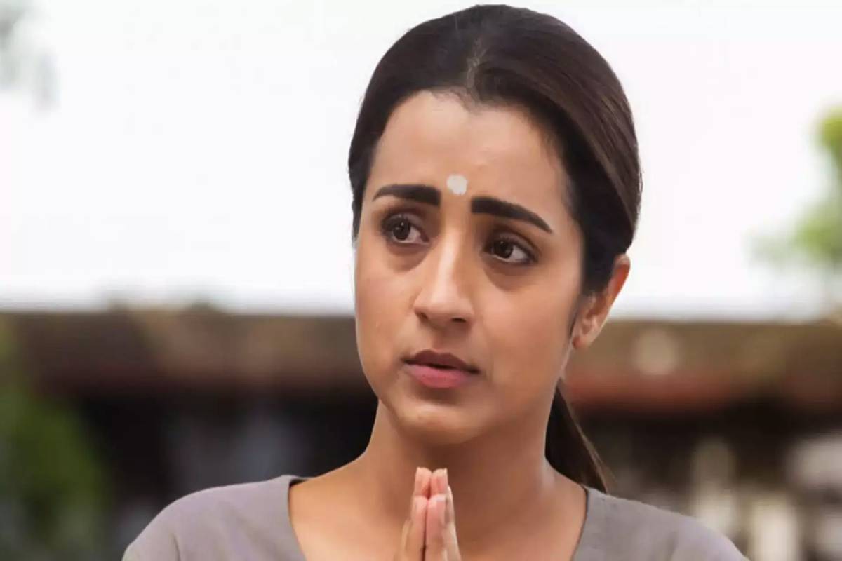 த்ரிஷாவுடன் நெருக்கமாக இருக்கும் இந்த நபர் யார்? வைரலாகும் புகைப்படம் | Trisha S Boy Bestie Photo That Goes Viral