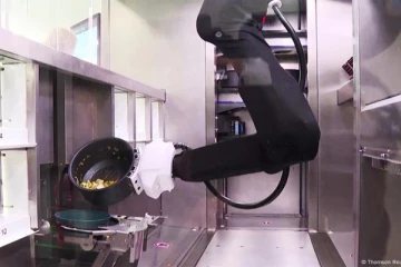 ஜேர்மன் மருத்துவமனையில் 3,000 பேருக்கு உணவு தயாரிக்கும் ரோபோ