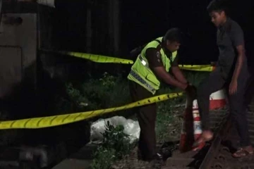 காதலனுடன் விடுதி அறைக்கு சென்ற யுவதி மர்மமாக உயிரிழப்பு - பொலிஸார் விசாரணை