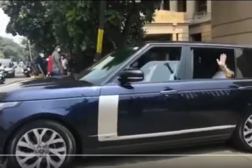 ‘දැන් සැපායි..’ පිරිසක් ජනාධිපතිට කෑගසා කියයි.. වීඩියෝ සහිතයි.. (VIDEO)