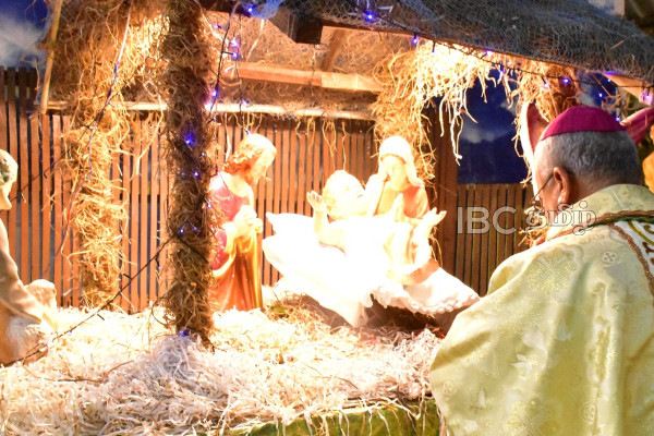 வடக்கு - கிழக்கில் கொண்டாடப்பட்ட நத்தார் பண்டிகை...! | Christmas Worship Events Held Across Tamil Areas