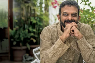 மத்திய அரசின் புதிய ஐடி விதிகள் என் உரிமைகளை பறிக்கின்றன" -   பாடகர் கிருஷ்ணா!