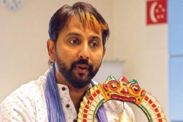 இறப்பதற்கு முன் தொகுப்பாளர் ஆனந்த கண்ணன் வைத்திருந்த வாட்ஸ் DP- கண்கலங்கிய ரசிகர்கள்