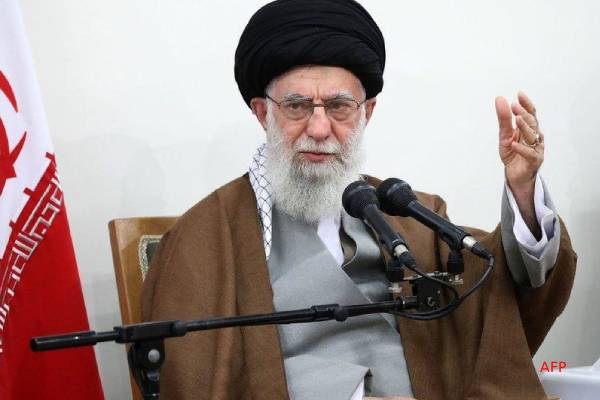 பிராந்தியத்தில் அமெரிக்க முதலீடுகள் மீது... ஈரானிய மதகுரு ஒருவர் கடும் எச்சரிக்கை | Iranian Cleric Warned Any Us Attack