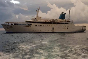 காலிக்கு அருகில் சென்ற கப்பல் ஒன்றின் ஊழியர் மரணம்