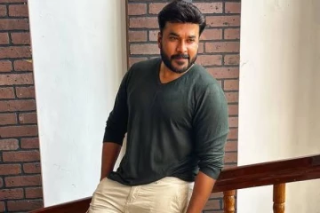 புதிய கார் வாங்கியுள்ள சீரியல் நடிகர் அருண் ராஜன்.. வீடியோ போட்ட பிரபலம், வாழ்த்தும் ரசிகர்கள்