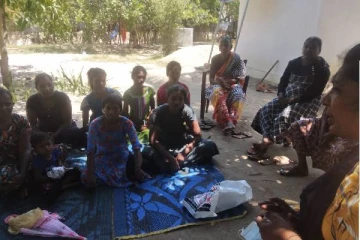 கௌரவமான அரசியல் தீர்வு கோரி செங்கலடியில் போராட்டம்(Photos)