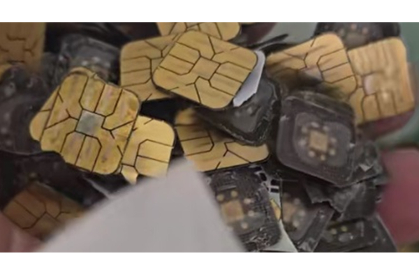 சிம் கார்டுகளில் இருந்து 191 கிராம் தங்கம் உருவாக்கிய நபர் - எப்படி தெரியுமா? | Chinese Man Extracted 191 Gram Gold From Sim Cards