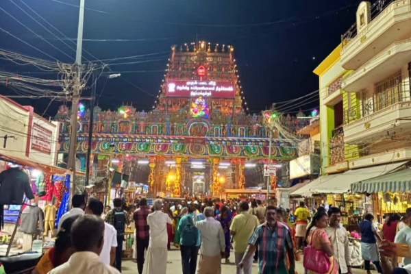 திருப்பரங்குன்றம் விவகாரம்; ஆந்திர துணை முதல்வர் பவன் கல்யாண் சீற்றம்! | Thiruparankundram Deepam Issue Pawan Kalyan Slams திருப்பரங்குன்றம் விவகாரம்; ஆந்திர துணை முதல்வர் பவன் கல்யாண் சீற்றம்! | Thiruparankundram Deepam Issue Pawan Kalyan Slams