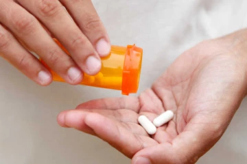 யாழில் அளவுக்கு அதிகமான மாத்திரைகளை உட்கொண்ட வயோதிபப் பெண் உயிரிழப்பு