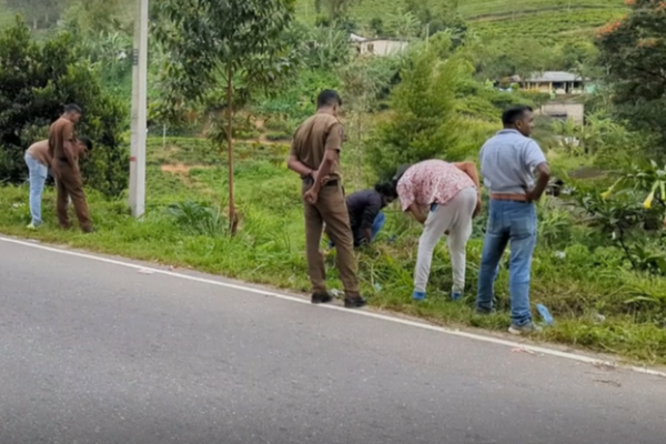 ஹட்டனில் நூதன முறையில் போதைப்பொருள் கடத்தல்: இளைஞன் கைது | Youth Arrested At Hatton ஹட்டனில் நூதன முறையில் போதைப்பொருள் கடத்தல்: இளைஞன் கைது | Youth Arrested At Hatton