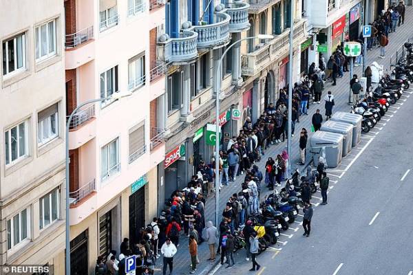 migrants residency in spain gets warning