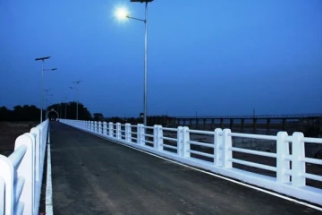 போக்குவரத்து நெரிசலை மட்டுப்படுத்த புதிதாக இரு பாலங்கள்