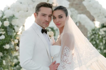 நடிகை எமி ஜாக்சன் திருமணம் முடிந்தது.. வெளியான புகைப்படங்கள் இதோ