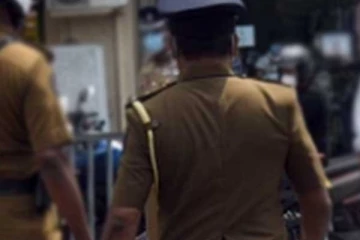 கோடிக்கணக்கான பணத்துடன் கான்ஸ்டபிளுடன் கைதான நால்வர் ; வழங்கப்பட்ட அதிரடி உத்தரவு