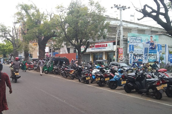 இன்று கடையடைப்பு! யாழ்ப்பாணத்தின் தற்போதைய நிலை.. | Jaffna Harththal Day