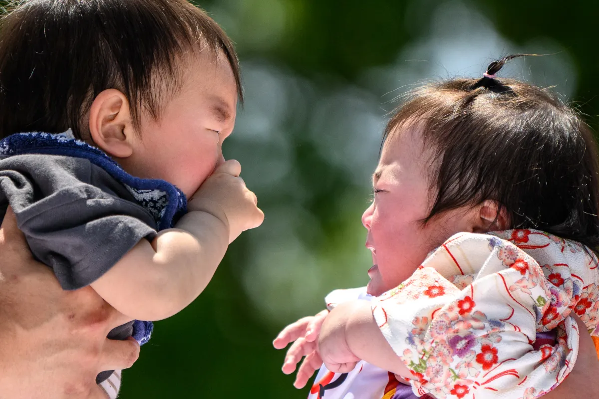 ஜப்பானில் 45-ஆவது ஆண்டாகச் சரிந்த குழந்தைகளின் எண்ணிக்கை | Children In Japan Declines 45Th Consecutive Year