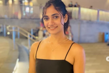 ஒட்டுமொத்தமாக ஆளே மாறிப்போன இலங்கை பெண் லாஸ்லியா.. அவருடைய லேட்டஸ்ட் புகைப்படத்தை பாருங்க