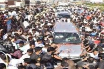 நள்ளிரவில் சிறப்பு பூஜை செய்த சசிகலா? புரோகிதர்கள் சொன்ன முக்கிய தகவல்