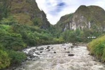 ඕස්ට්‍රේලියානු මහාචාර්යවරයෙකු ඇතුලු පිරිසක් පැහැරගනී