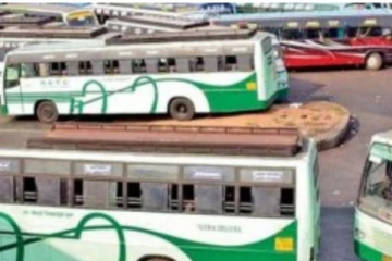 தமிழகம் முழுவதும் 2-வது நாளாக அரசு பஸ் ஊழியர்கள் தொடர்ந்து போராட்டம்- மக்கள் அவதி