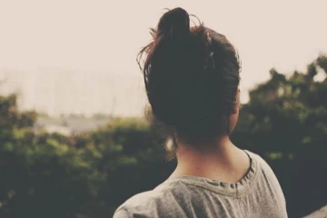 கொழும்பில் சீனப் பெண் ஒருவர் அதிரடியாக கைது ; விசாரணையில் வெளியான தகவல்