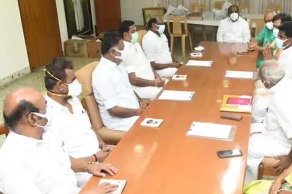 அதிமுக பொதுக்குழு வழக்கில் காவல்துறைக்கு உயர்நீதிமன்றம் உத்தரவு - தமிழ்நாடு