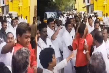 பணம் கேட்ட இளைஞரை இழுத்து போட்டு சரமாரியாக தாக்கிய அதிமுக நிர்வாகிகள் - சேலத்தில் பரபரப்பு..!