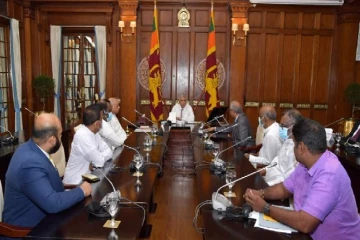 நாடகமாடும் ரணில்- நெற்றிக்கு நேரே கூறிய கூட்டமைப்பு - மகிழ்ச்சியில் சிங்கள நாடாளுமன்ற உறுப்பினர்