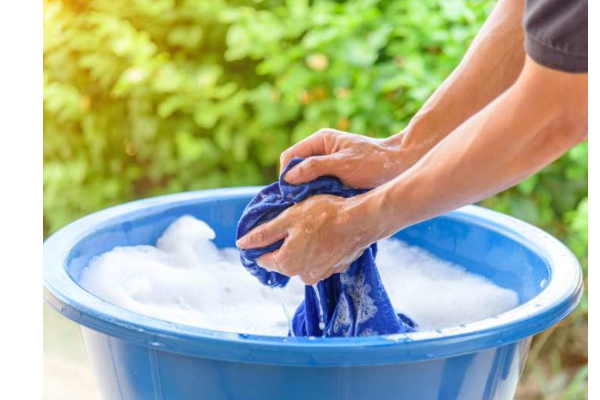 சுடு நீரில் தொடர்ந்து துணிகளை துவைப்பதால் ஏற்படும் தீமைகள் என்ன? | Clothes Washing Hot Water