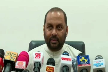 பதவியில் இருந்து விலகிய அமைச்சர் மகிந்த அமரவீர