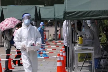 சீனாவில் குடியிருப்பு பகுதிகளுக்கு சீல்! மீண்டும் கட்டுப்பாடுகள் தீவிரம்