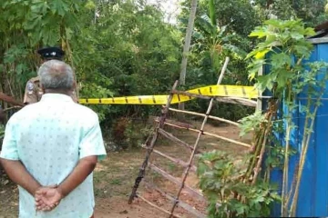 ඇඹිලිපිටිය කළඹමින් ද්විත්ව ඝාතනයක් - පුතෙකුට මෙහෙම කරන්න පුළුවන්ද?