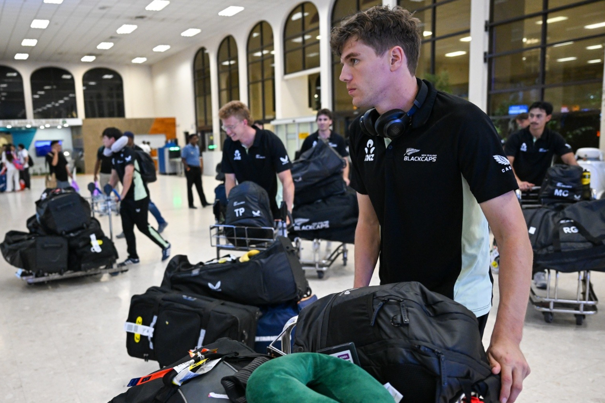 இலங்கைக்கு வருகை தந்த நியூசிலாந்து கிரிக்கெட் அணி | New Zealand A Team Has Landed In Sri Lanka