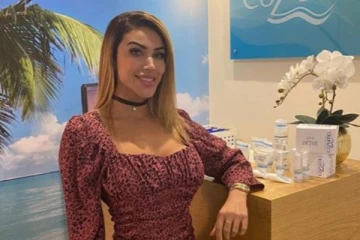 தன்னை தானே திருமணம் செய்து கொண்ட மொடல் அழகியின் தற்போதைய நிலை! அவரே  வெளியிட்ட தகவல்