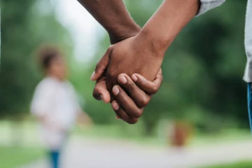 புது காதலனுடன் சேர்ந்து பழைய காதலனை கொலை செய்த காதலி!