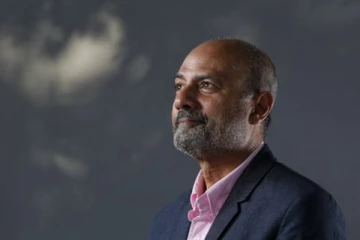 லண்டனில் உயிருக்கு  போராடும் இலங்கை தமிழர் வெளியிட்ட தகவல்