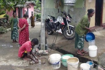 அரை நூற்றாண்டாக குடிநீருக்காக போராடும் கொட்டகலை தோட்ட மக்கள்