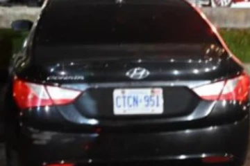 டொரோண்டோவில் வாகனத்தில் மோதுண்ட பெண் பலி