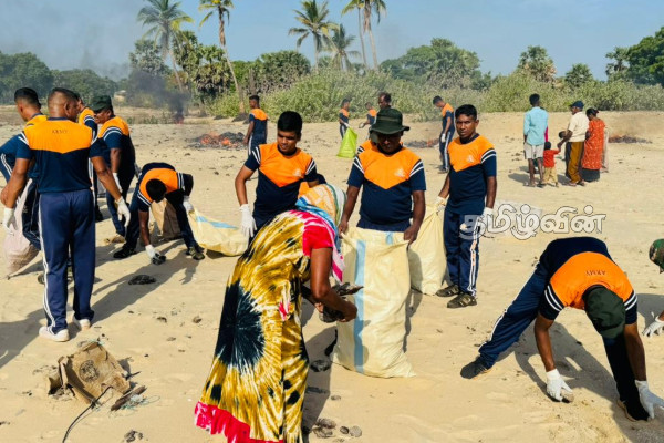கடற்கரையை சுத்தப்படுத்தி அழகுபடுத்திய இராணுவத்தினர் | Military Cleaned And Beautified The Beach