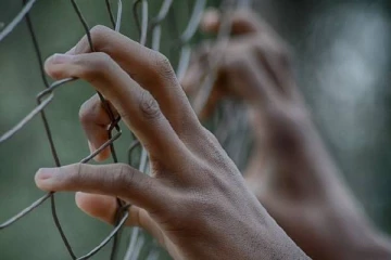 பிஞ்சு சகோதரர்களின் மரணம்: இளைஞருக்கு 100 ஆண்டுகள் சிறை