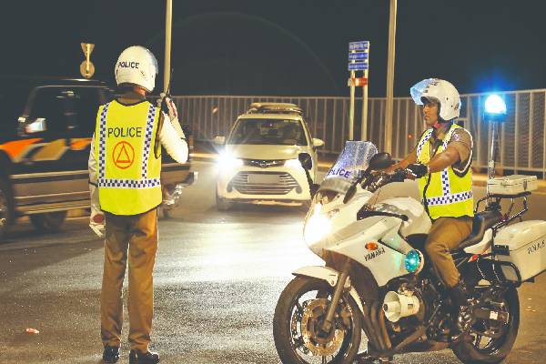 வெளிநாட்டில் தலைமறைவான பாதாள உலக கும்பல் தலைவரின் சகா கைது | Underworld Gang Leader S Colleague Arrested