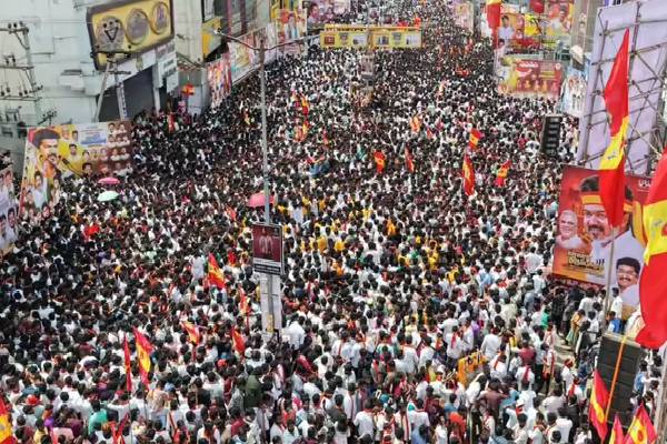 கரூர் விவகாரத்தால் விஜய்க்கு பெரும் பின்னடைவு: குவிக்கப்பட்டுள்ள பொலிஸார் | Karur Issue New Investigation Vijay