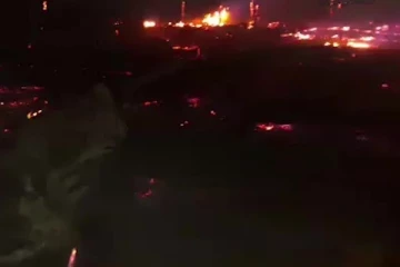 අද අළුයම බෝට්ටු 10ක් ගිනි තබා විනාශ කරයි..