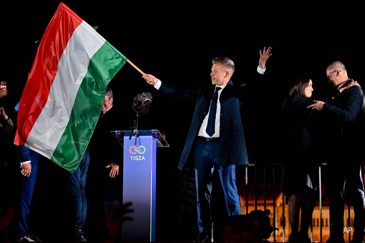 நாங்கள் ஒன்றும் நண்பர்களல்ல... பிரதமர் பதவியை இழந்ததும் ஒரேயடியாகக் கைவிட்ட ரஷ்யா | We Were Never Friends நாங்கள் ஒன்றும் நண்பர்களல்ல... பிரதமர் பதவியை இழந்ததும் ஒரேயடியாகக் கைவிட்ட ரஷ்யா | We Were Never Friends